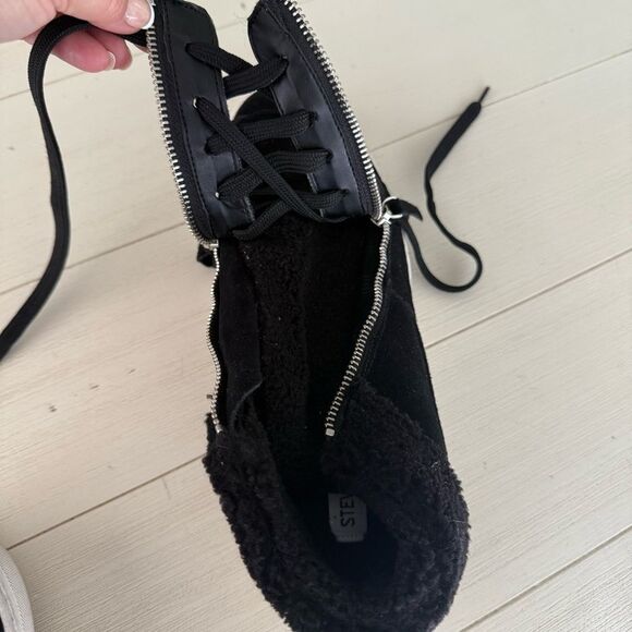 Steve Madden Kameo Sneakers Zipper Closure Faux Sherpa 10 NWOB - Picture 7 of 9